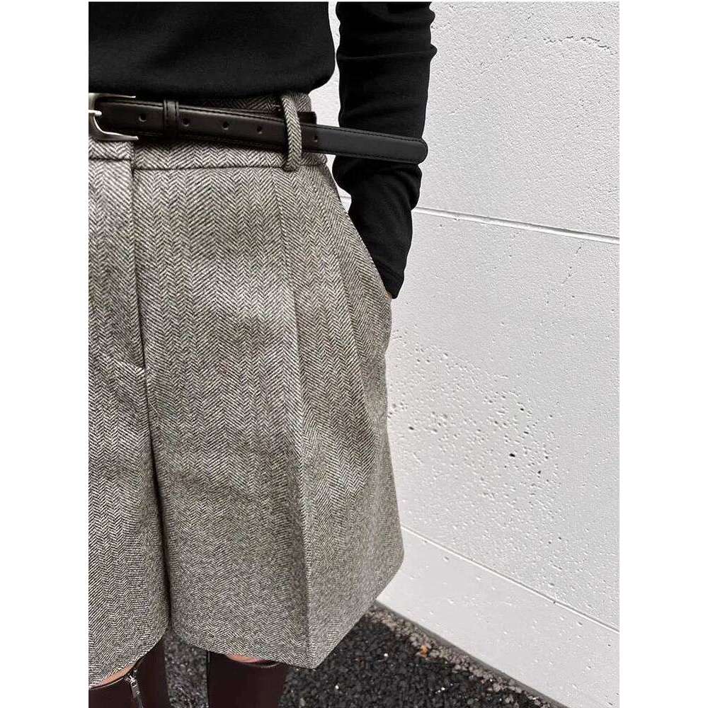 Chic Women Thicken Warm Loose Pockets Faux Woolen Straight 2024 Autumn Winter High Waist Ladies Wide Leg Shorts WH2 XJ260206