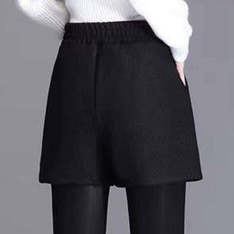 Women Korean Fashion Elegant Chic High Waist Woolen Short Pants New Autumn Winter Vintage Ladies Casual Solid Slim A-line Shorts XJ260206