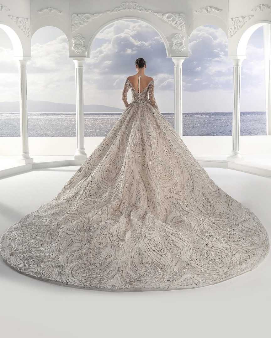 Luxurious Beaded Pearls Wedding Dress With Train Illusion V-neck Long Sleeve Bridal Gown Customized Modest Dresses For Bride