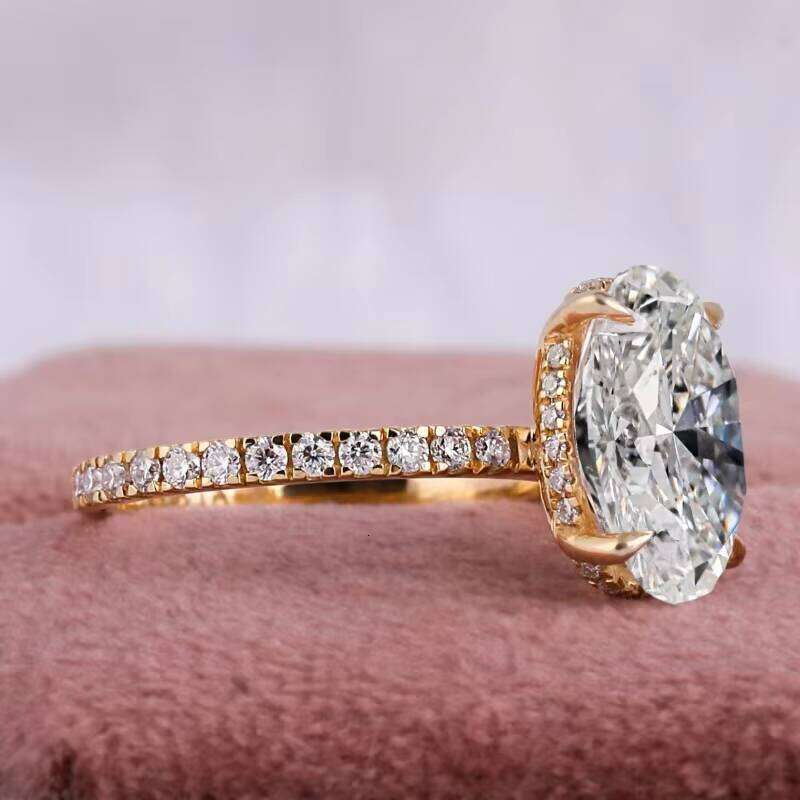CVD HPHT Oval Cut Lab Grown Diamond Jewelry Rings 10K 14K Gold Solid Custom For Women Men Engagement With Igi Certification