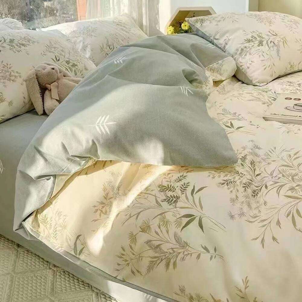 Ins Duvet Cover No Filler with Pillowcases Flat Sheet Floral Rabbit Cute In Stcok Summer Fall Home Decoration Beding Set XJ260206