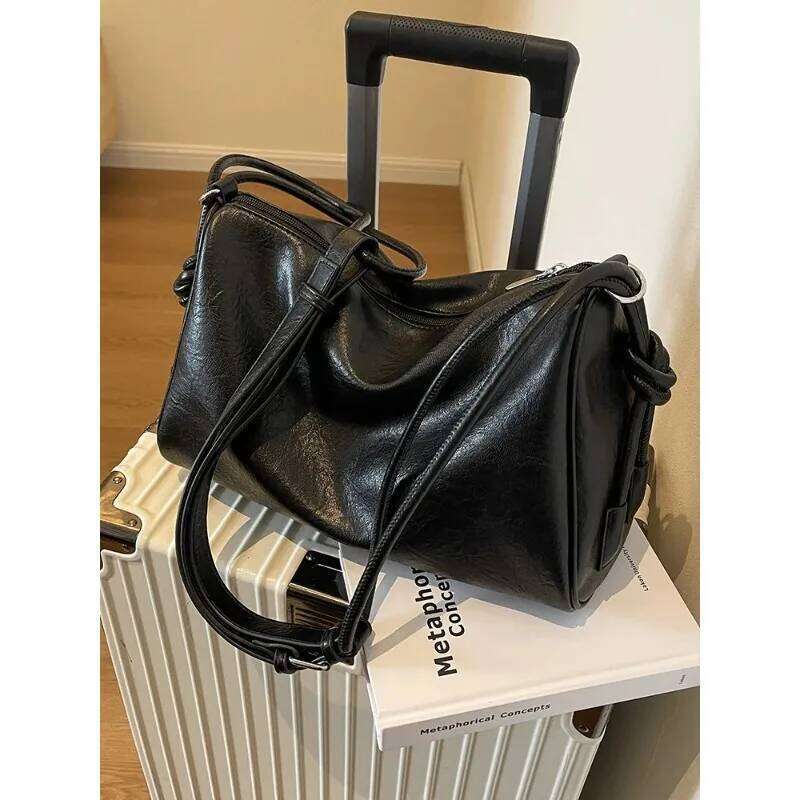 Trendy Boston Women Large Capaci New Autumn Winter Versatile Crossbody Commuting Pillow Bag Soft PU Leather Y260205