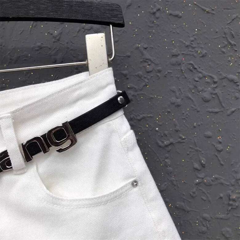 High Quality Irregular Design White Denim Shorts For Women's Fashion Jeans New Summer Loose A-line Wide-Leg Hot Pants C260206