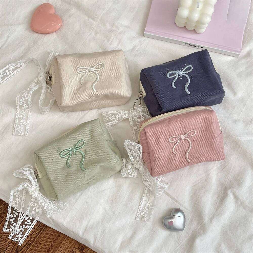 Korean Mini Cute Square Cosmetic Bag Women Portable Earphones Lipstick Cosmetics Storage Pouch Small Makeup Zipper Bags Y260206