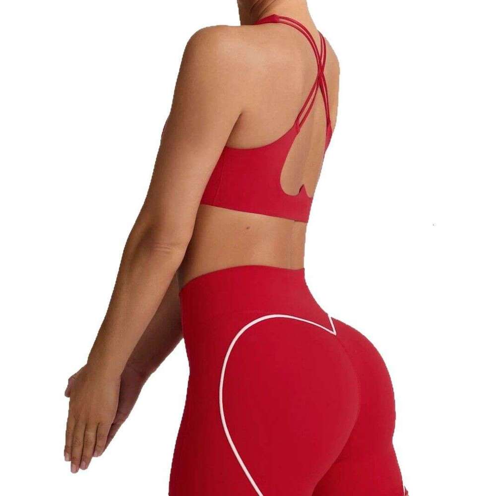 Sexy V-neck Beautiful Back Sports Yoga Vest-style Training Top with Chest Pads, Can Be Worn Outside, Fitness