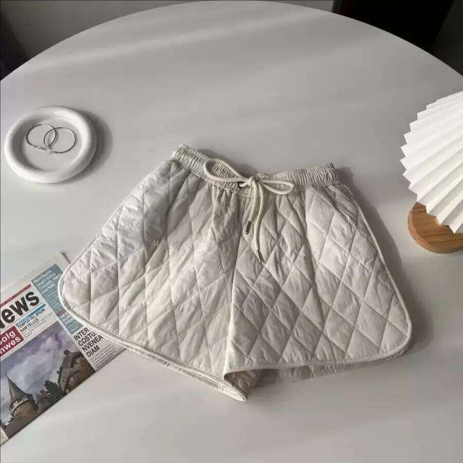 Women's Autumn Winter Pattern Quilted Shorts Lady Drawstring Waist Solid Color Wide Leg Padded Short Pants XJ260206