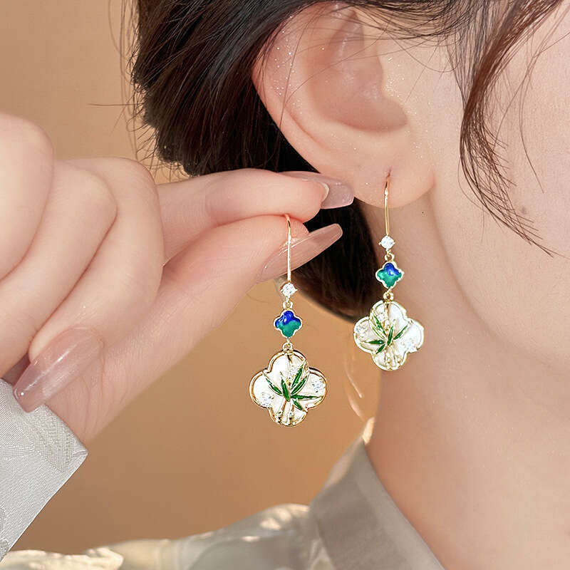 Four-leaf Clover Bamboo Leaf Zircon for Women, Unique Design, Elegant Stud Earrings