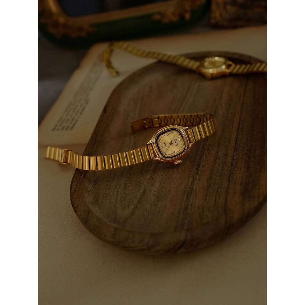 1 New French-Style Vintage Exquisite Gold Square Small Dial Watch, Fashionable, Simple, Elegant, Luxurious, Compact, Waterproof, Stainless Steel Strap