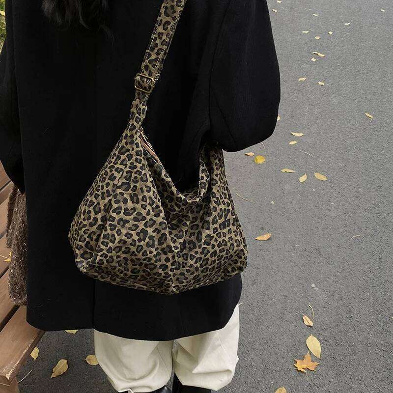 Trendy Casual Soft Textile Women's Shoulder Large Capacity Leopard Print Female Retro Crossbody Bag For Commute Outings XJ260129