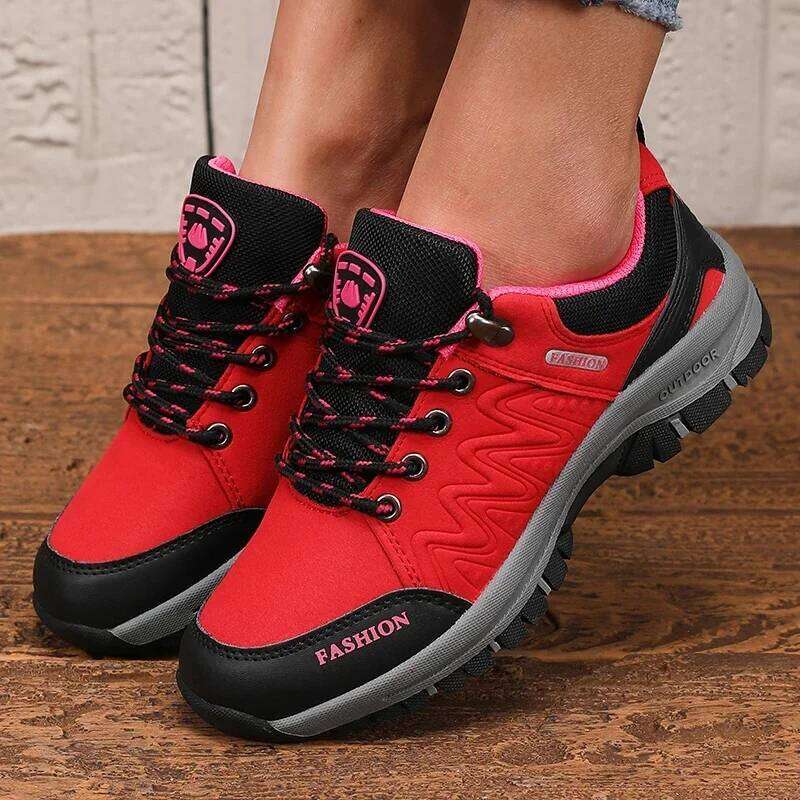 Women's Hiking Sneakers Fashionable Breathable Upper Outdoor Camping Anti Slip Flexible Female Designer Vulcanized Shoes