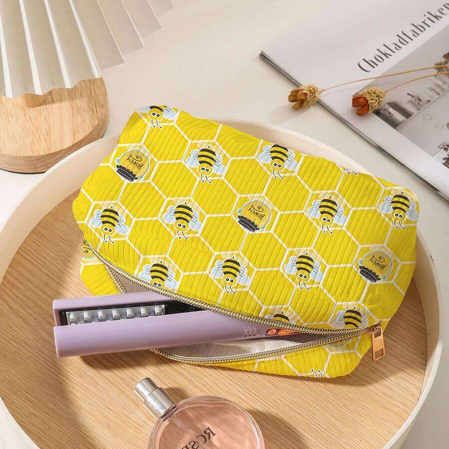 Portable Large Capacity Yellow Cosmetic Cartoon Design Women's Heart Outdoor Travel Makeup Toiletry Storage Bag Y260206