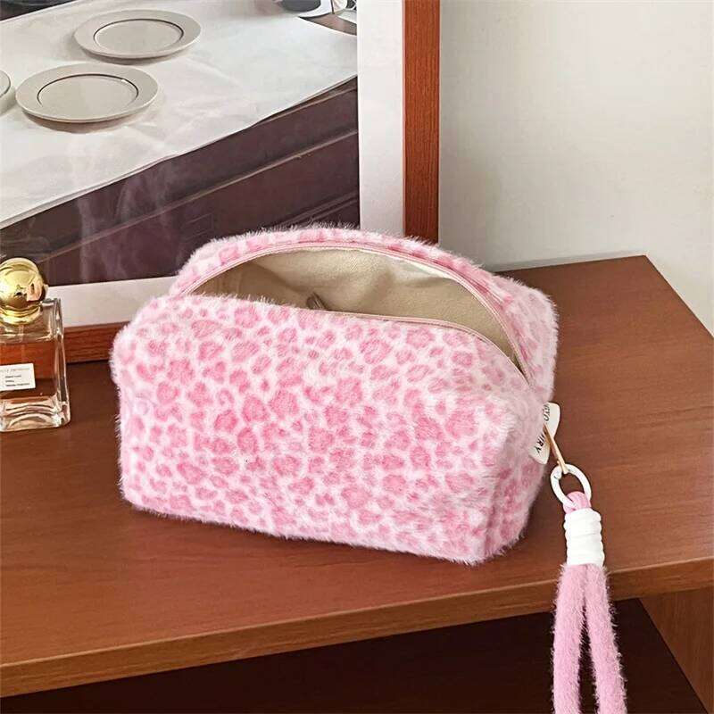 Plush Pink Color Leopard Print Schoolgirl Makeup Large Cosmetic Tote Bag for Women Cute Portable Travel Hand Carry Organizer Y260206