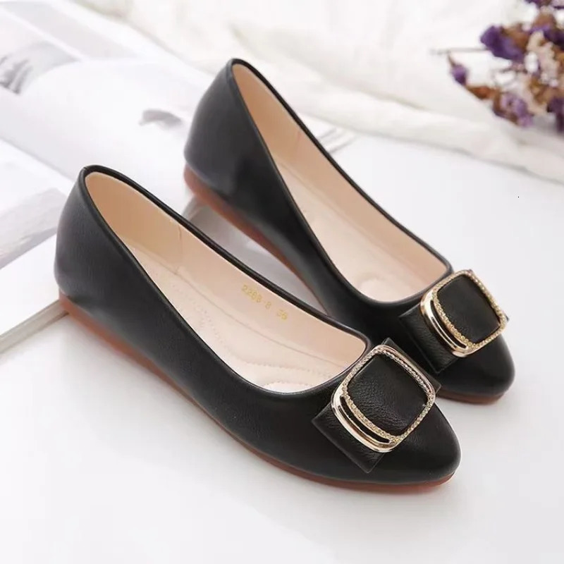 2025 Minimalist Square-Buckle Chain Flats Genuine Leather Slip-Resistant Cushioned Mom Loafers 260124