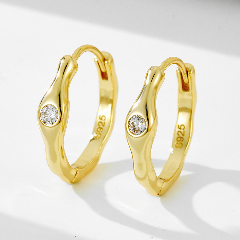 s925 sterling silver irregular geometric earrings for women, simple ear cuffs, vintage light luxury versatile commuter style, foreign