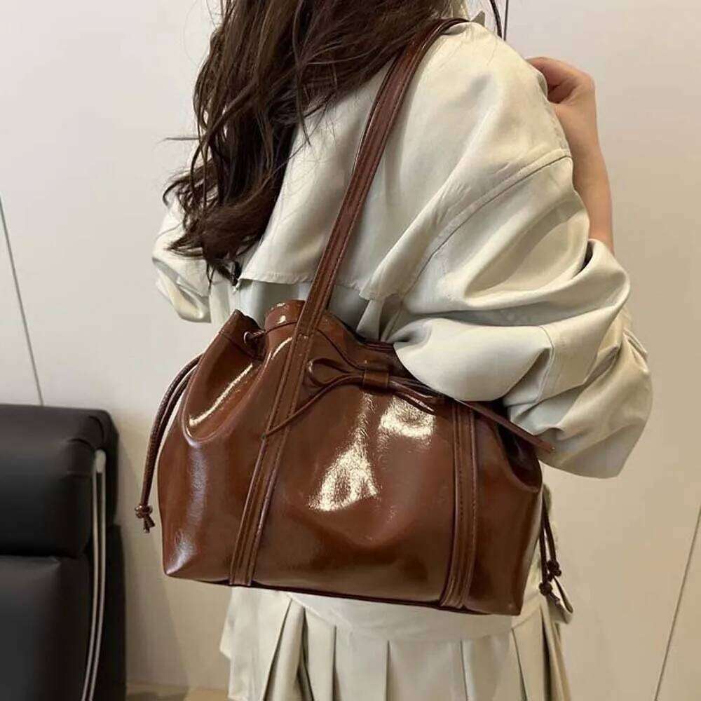 Solid Color Texture Tote Magnetic Button Ribbon Bow PU Shoulder Bag Korean Style Large Capacity Lady Underarm Pouch School Y260205