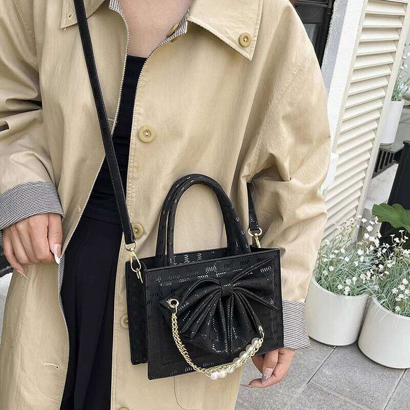 Women Leather Classic Luxury Fashion Designer Shoulder Crossbody Tote Bag Elegant Handbag For Modern Stylish Looks Y260205
