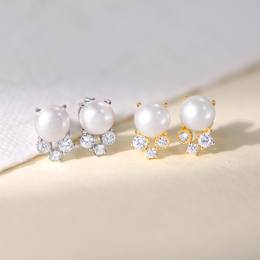 S925 Sterling Silver Natural Freshwater Pearl for Women, Retro Light Luxury Style, Versatile Simple Zircon Earrings