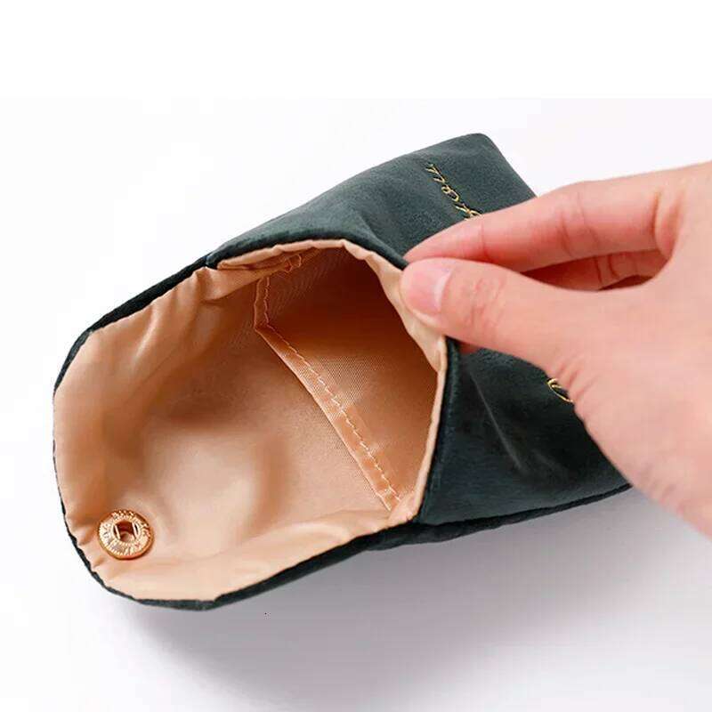 Women Girl Velvet Cute Small Cosmetic Travel Napkin Sanitary Pad Lipstick Organizer Bag Purse Makeup Bags Case Pouch Y260206