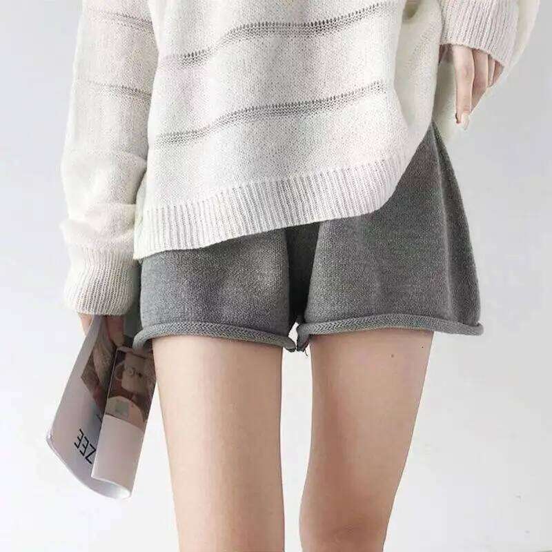 Knitted Warm Shorts Women Autumn Winter Korean 2025 Fashion Short High Waist Casual Solid Color Y2k Pants Cortos De Mujer XJ260206