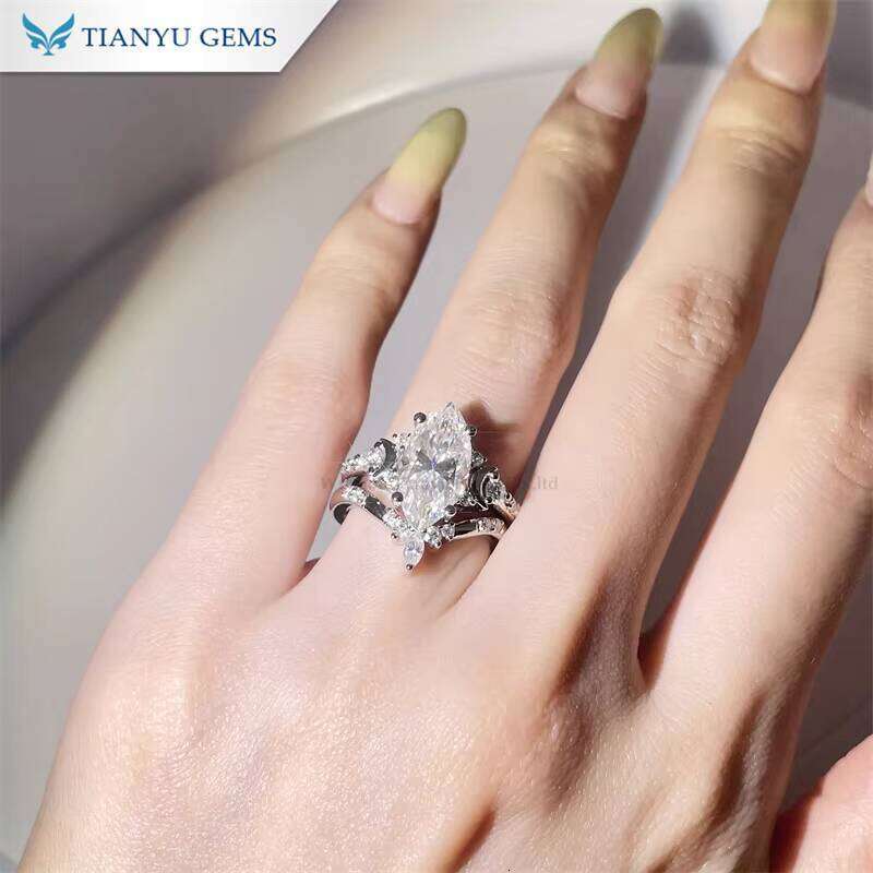 Tianyu Gems Custom Solid Gold Jewelry Platinum 950 7*10Mm Marquise Brilliant Cut Moissanite D Vvs1 Ring Set For Women