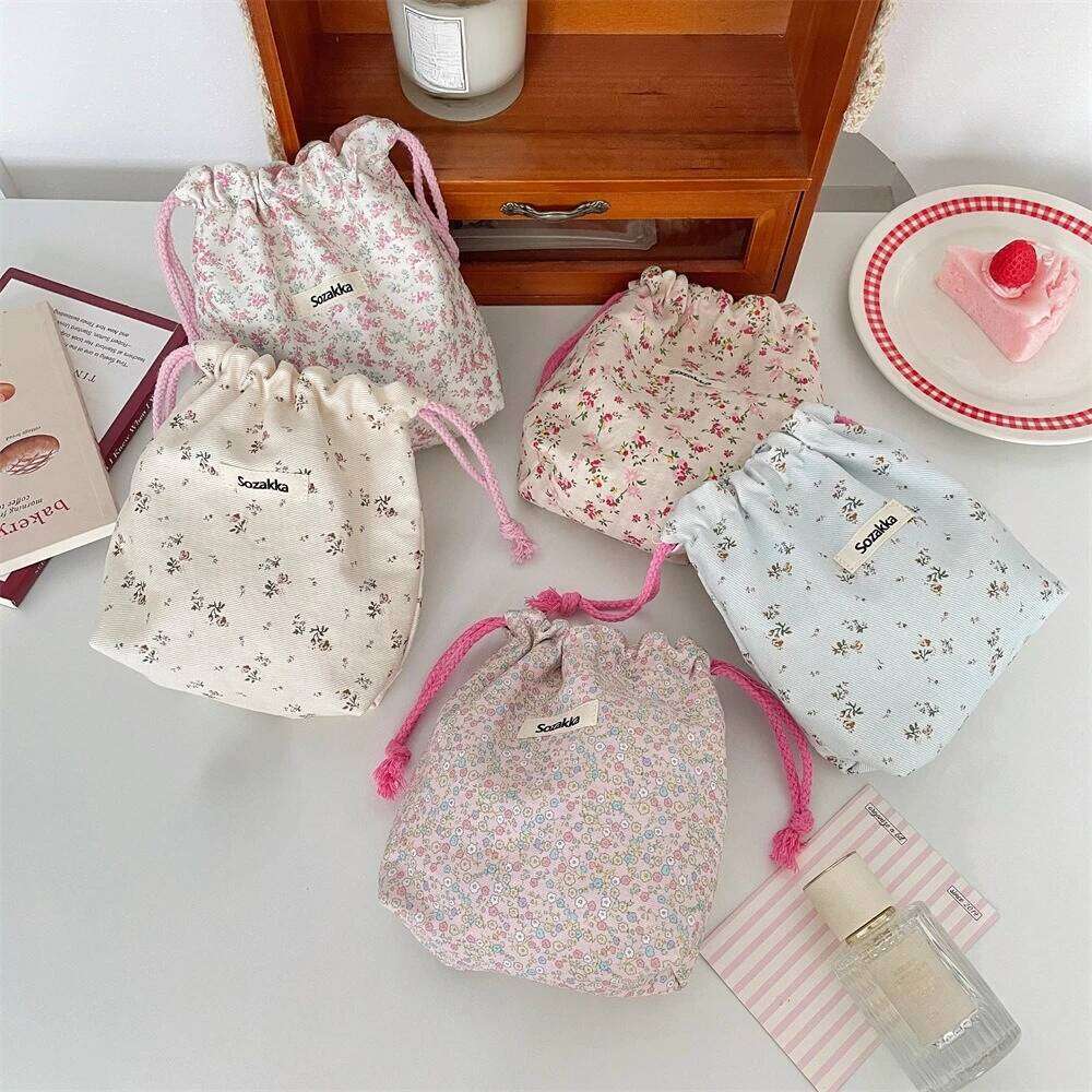 Women Tote Rope String Makeup Bags Organizer Cute Flower Small Lipstick Cosmetic Coin Purse Key Drawstring Storage Bag Y260206
