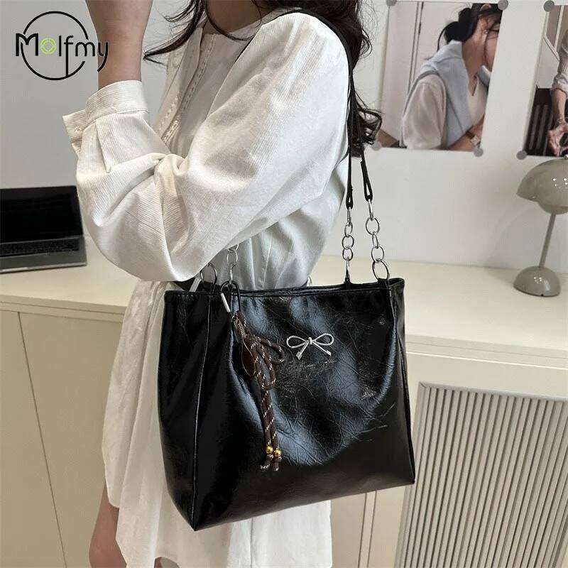 Pu Shoulder Bags for Women Small Bow Tote with Pendant Summer Designer Fashion Handbags and Purses Trend Crossbody Bag Y260205
