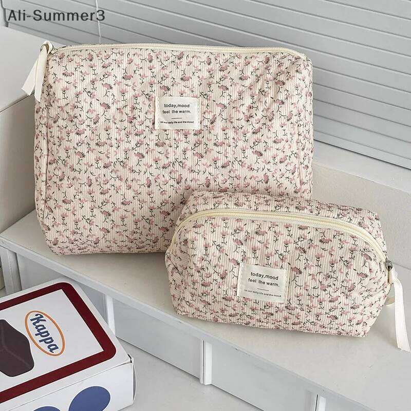 Fresh Sweet Corduroy Floral Cosmetic Portable Large-Capacity Storage Travel Makeup Bag Toiletry Organizer For Girls Y260206