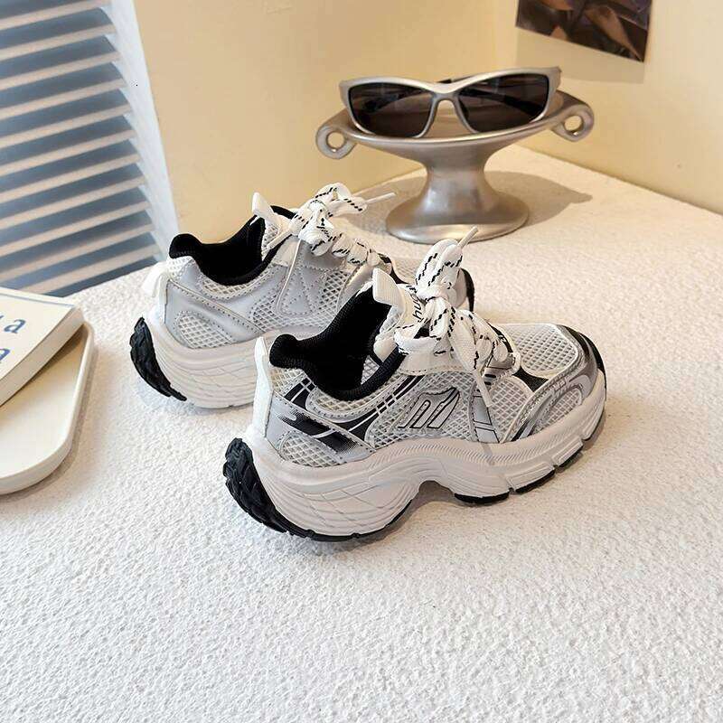 New White Sneakers for Children Breathable Running Fresh Sports Fashion Light Basketball Platform Shoes I03112 26Y0206