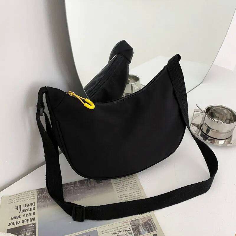 Crescent Shaped Crossbody Bags for Woman Dumpling Lightweight Small Ita Bag, Fashion Shoulder Underarm Women's Bag Purses XJ260129