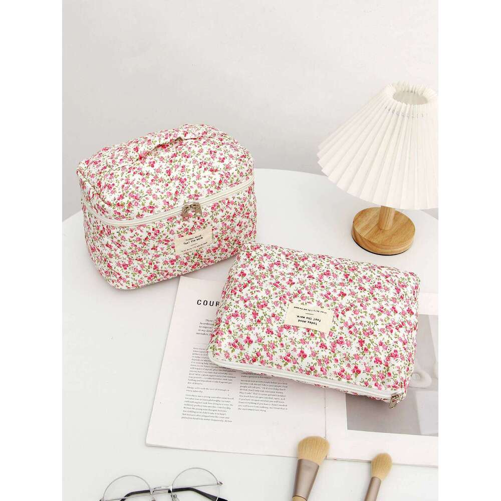 1pc/set Pink Quilted Handheld Makeup Bag, Cute Travel with Large Capacity, Portable Toiletry Bag Set Y260206