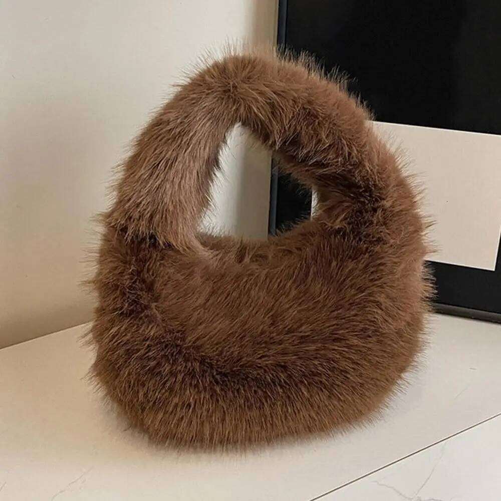 Solid Color Faux Fur Bag for Women Winter Soft Plush Handbags Ladies Small Elegant Tote Bags Fashion Trend Female Furry Purse XJ260129