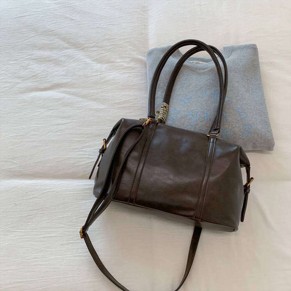 Retro Pleated Armpit Bag, Women's New Trendy Korean Version, Hand-Held Large Capacity Single Shoulder Commuting Bag Y260205