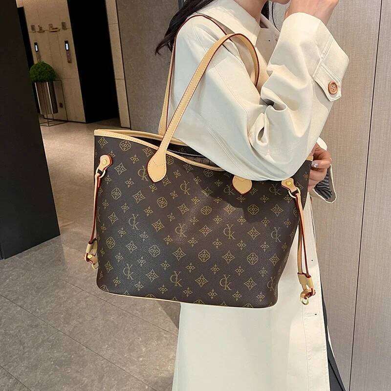 Chic Retro Diaper Women's Bag Crossbody Salon Haircut Wait Exquisite Glamorous Charming Dainty Elegant Organized Practical Y260205