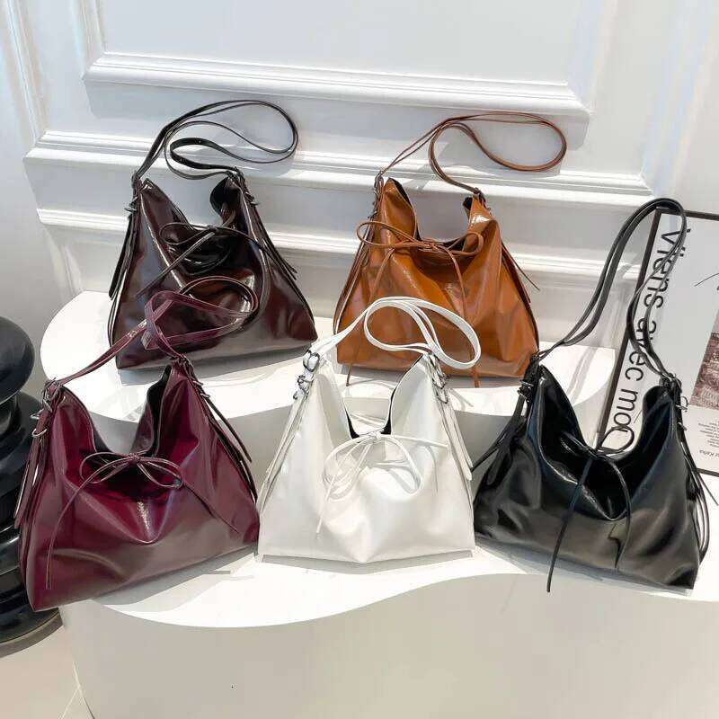 Vintage Large Capacity Tote Shoulder Bow Crossbody Bag for Women Fashionable Versatile Designer Bags Y260205