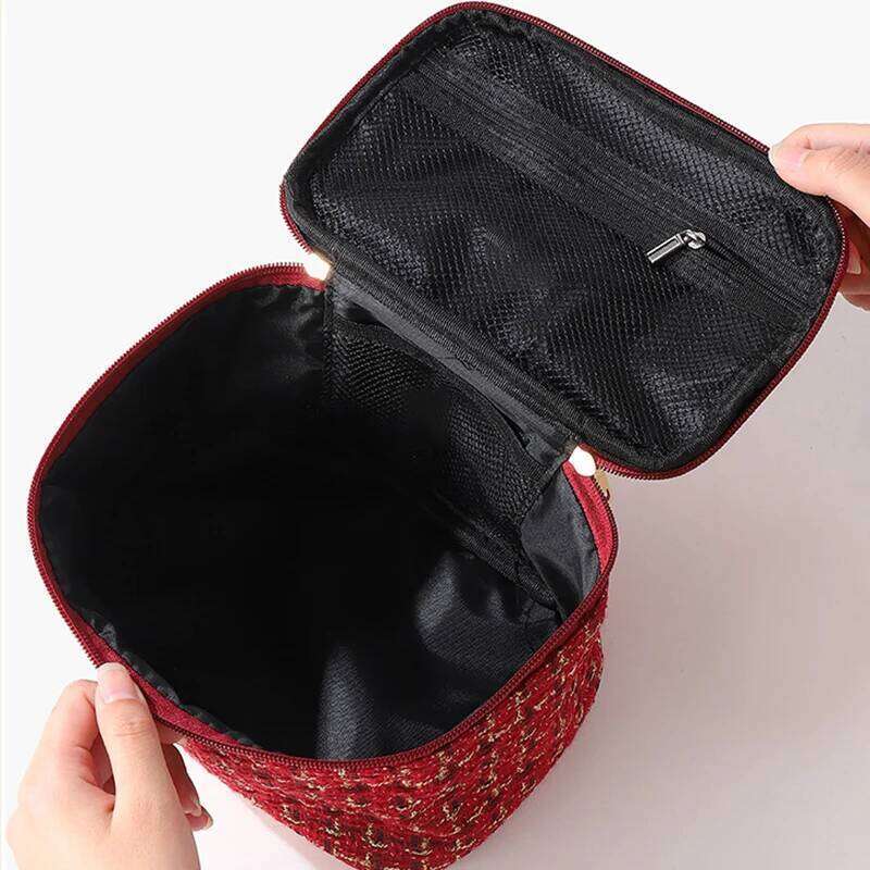 Large Capacity Travel Toiletry New Plaid Portable Small Fragrance Go out Makeup Bag Y260206