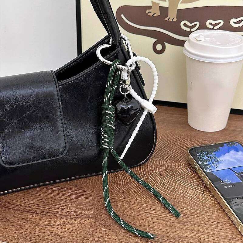 1PC Fashion Creative Lock Pendant Keychain Keyring For Women Bag Charm Handbag Hanging Decoration Car Key Holder Y260205