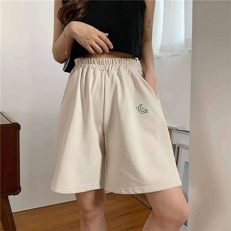 Elastic Waist Casual Beach Party Korean version clothing size High waist Moon embroidery movement shorts women Summer XJ260206