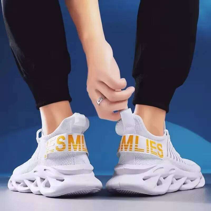 Modern Fashionable Men's Running Breathable Mesh Soft Flexible Sole Striped Walking Outdoor Fitness Training Shoes