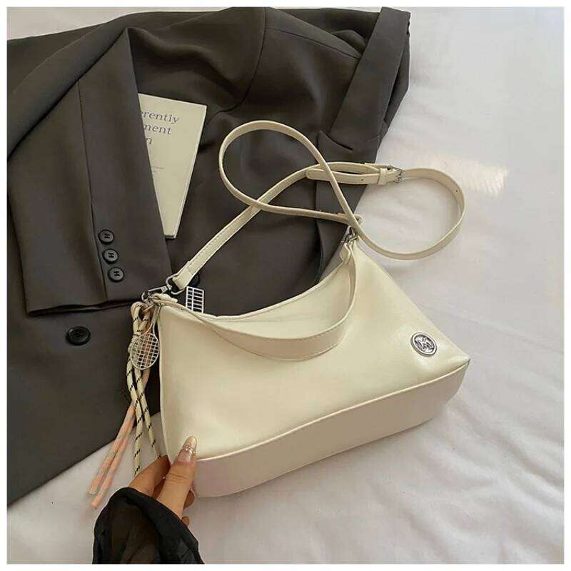 Pure Color Patent Leather Shoulder Women's Summer New Style Underarm Chain Crossbody Bag Soft Square Shape Polyester Lining Y260205
