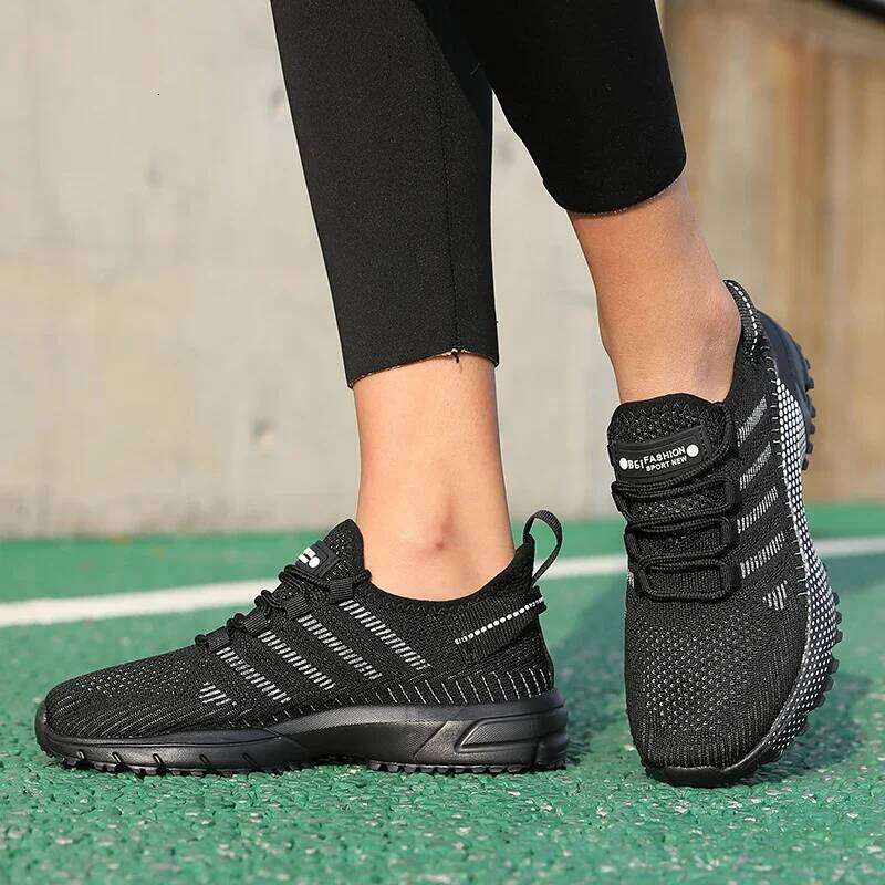 Lightweight Running Breathable Leisure Anti Slip Wear-resistant Outdoor Jogging Women's Lace Up Sports Shoes