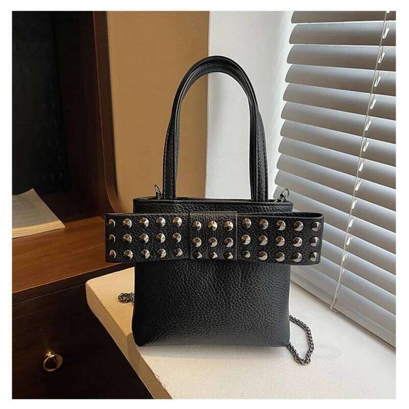 Popular Classic Leather Women's Messenger Bag High-End Luxury Brand Trendy Elegant Vintage Commuter Bag Y260205