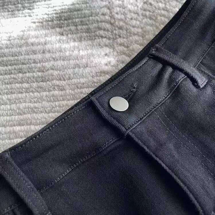 Korean Style Streetwear Women Casual Fashion Low Waist Jeans Gothic Black Denim Shorts Pants for Ladies Outfits Chic XJ260206