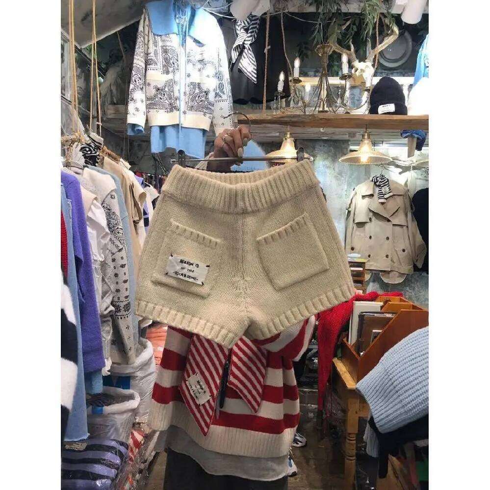 South Korea's Dongdaemun Autumn New Style Versatile Outerwear Slim Letter Knitted Bottoming Casual Shorts for Women XJ260206