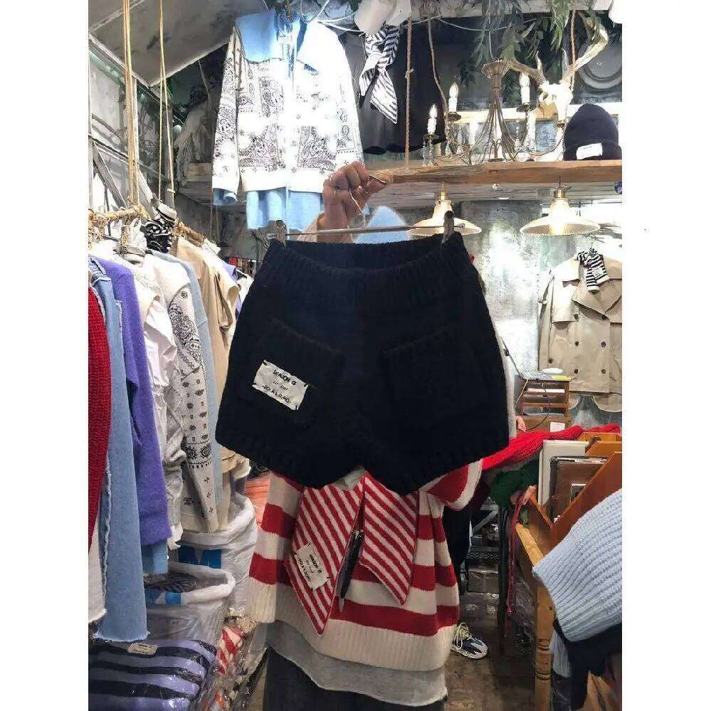 South Korea's Dongdaemun Autumn New Style Versatile Outerwear Slim Letter Knitted Bottoming Casual Shorts for Women XJ260206