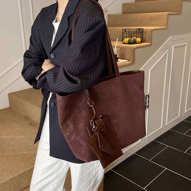 Women Leather Classic Fashion Luxury Designer Crossbody Shoulder Tote Bag Elegant Handbag For Everyday Chic Living Y260205