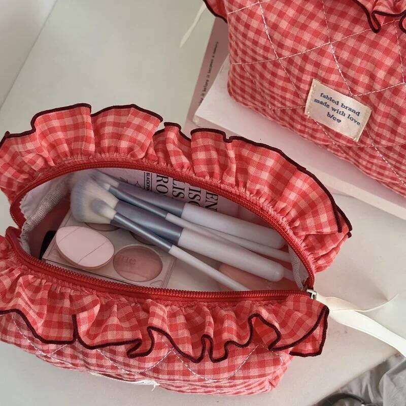 Red White Checkered Makeup Bag with Lace Trim Large Capacity Portable Cosmetic Pouch for Women Travel Y260206