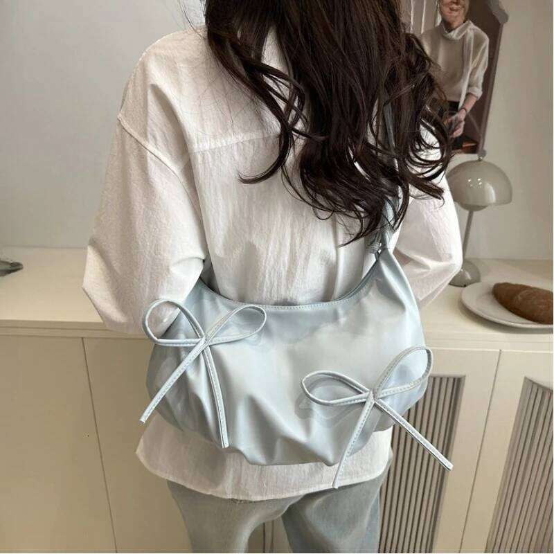New Cloud Shape Women's Fashion Underarm Butterfly Knot Single Shoulder Bag Design Trendy Handbag Y260205