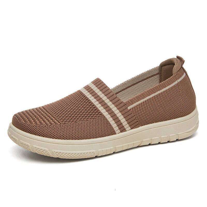 Spring New Women's Casual Sports Lightweight Comfortable Breathable Versatile Flat Discounted Shoes Free Shipping