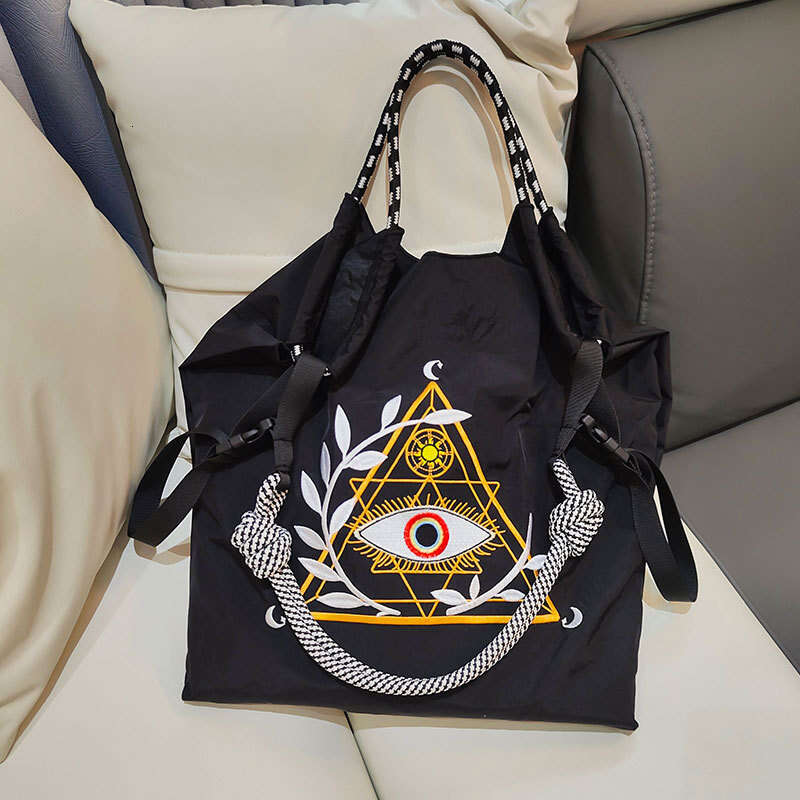 Japanese Style New Embroidered Eco-Friendly Shopping Nylon Waterproof Crossbody Women's Large Capacity Canvas Bag MASA