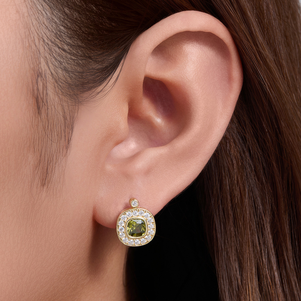 S925 Sterling Silver Vintage Palace Style Olive Green Zircon for Women Simple Geometric Oval Inlaid Diamond Earrings